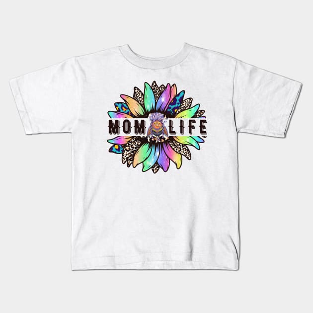 MOM LIFE RETRO Kids T-Shirt by Myartstor 